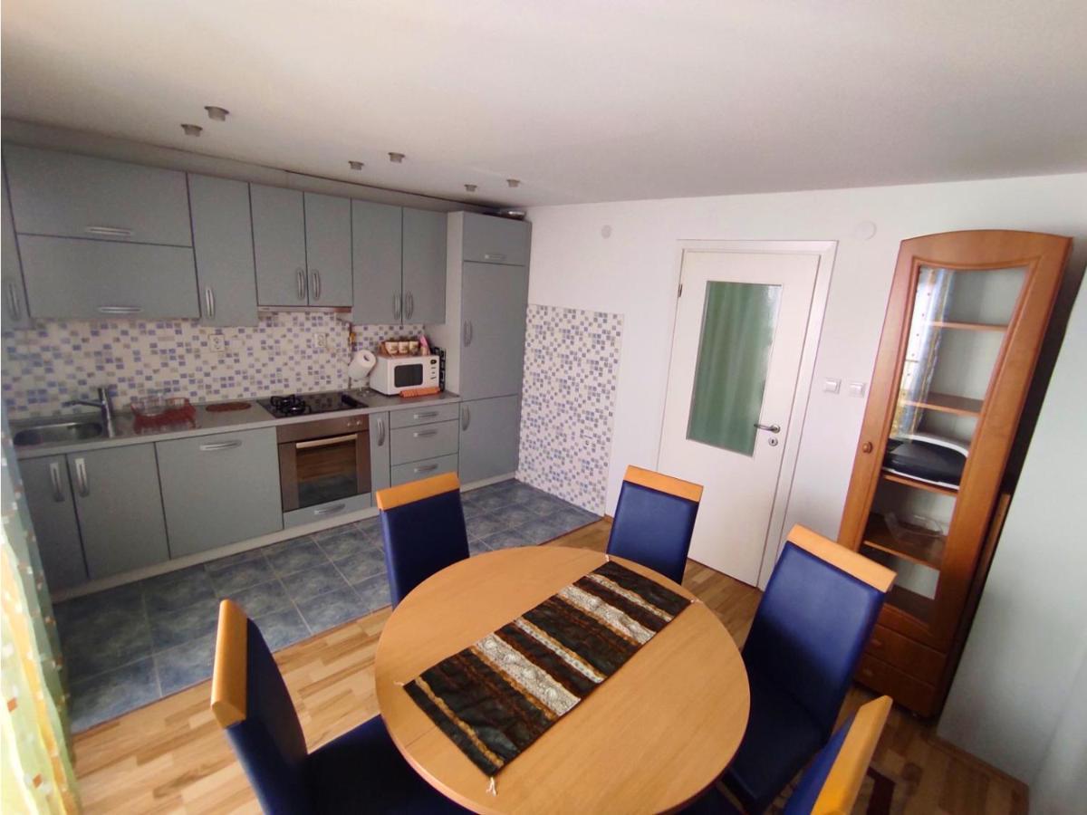 Jasmina Apartment *